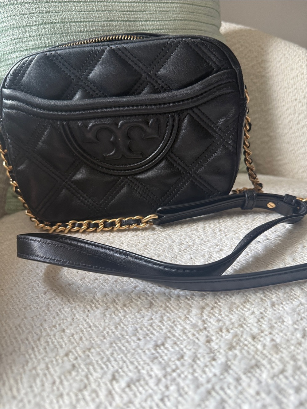 Tory Burch Black Quilted Logo Leather Crossbody with Gold Chain - Picture 2 of 6